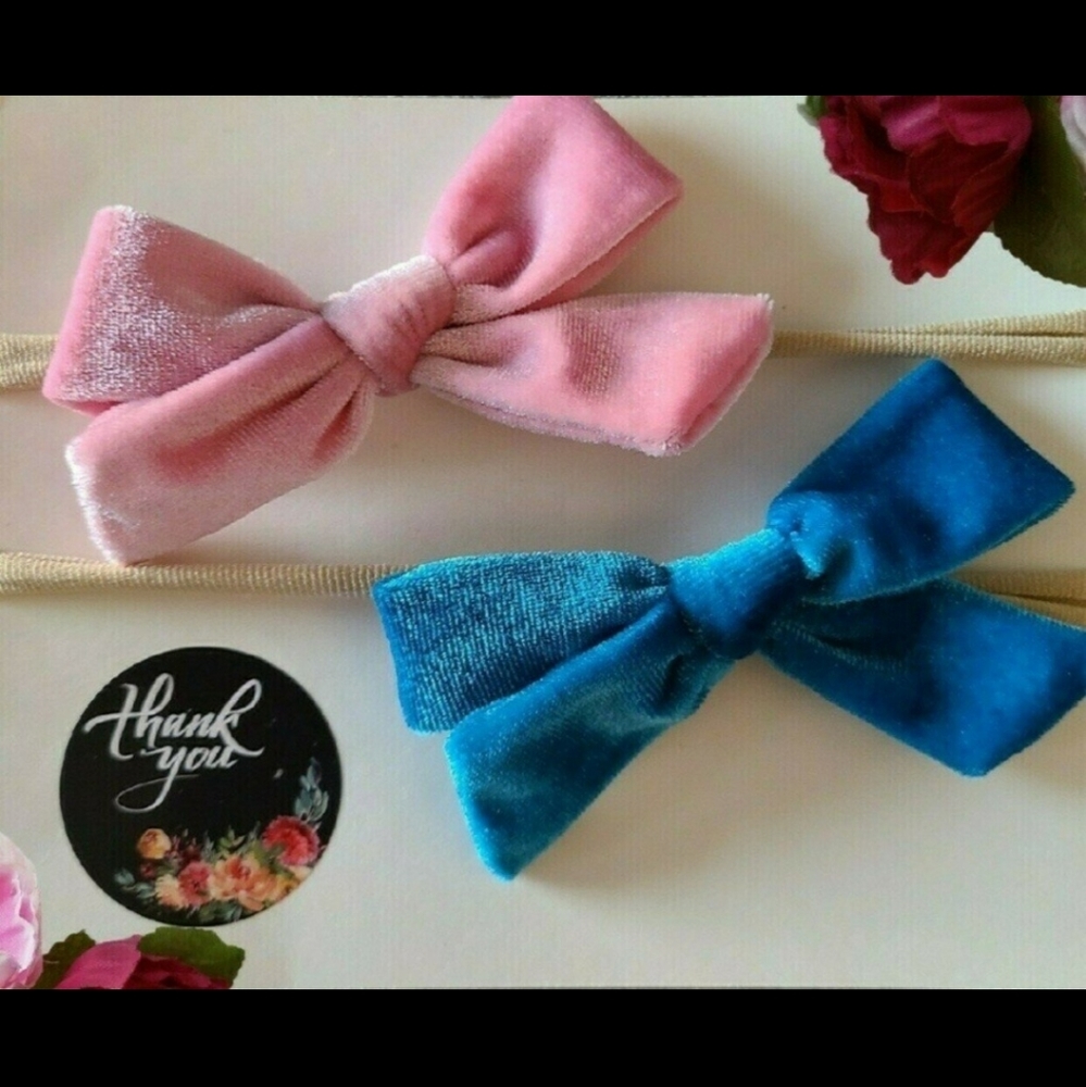 Pink and blue velvet bows